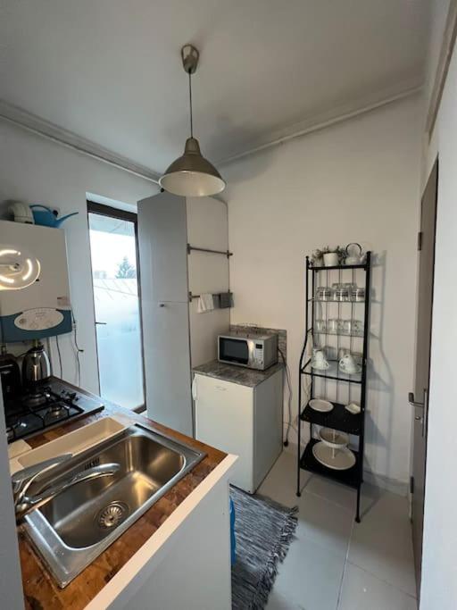 Lovely Apartment In Villa In Bukares Bagian luar foto